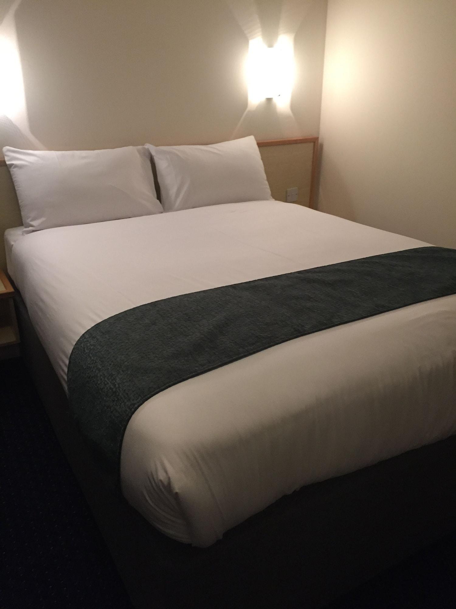 Days Inn Sutton Scotney South Εξωτερικό φωτογραφία